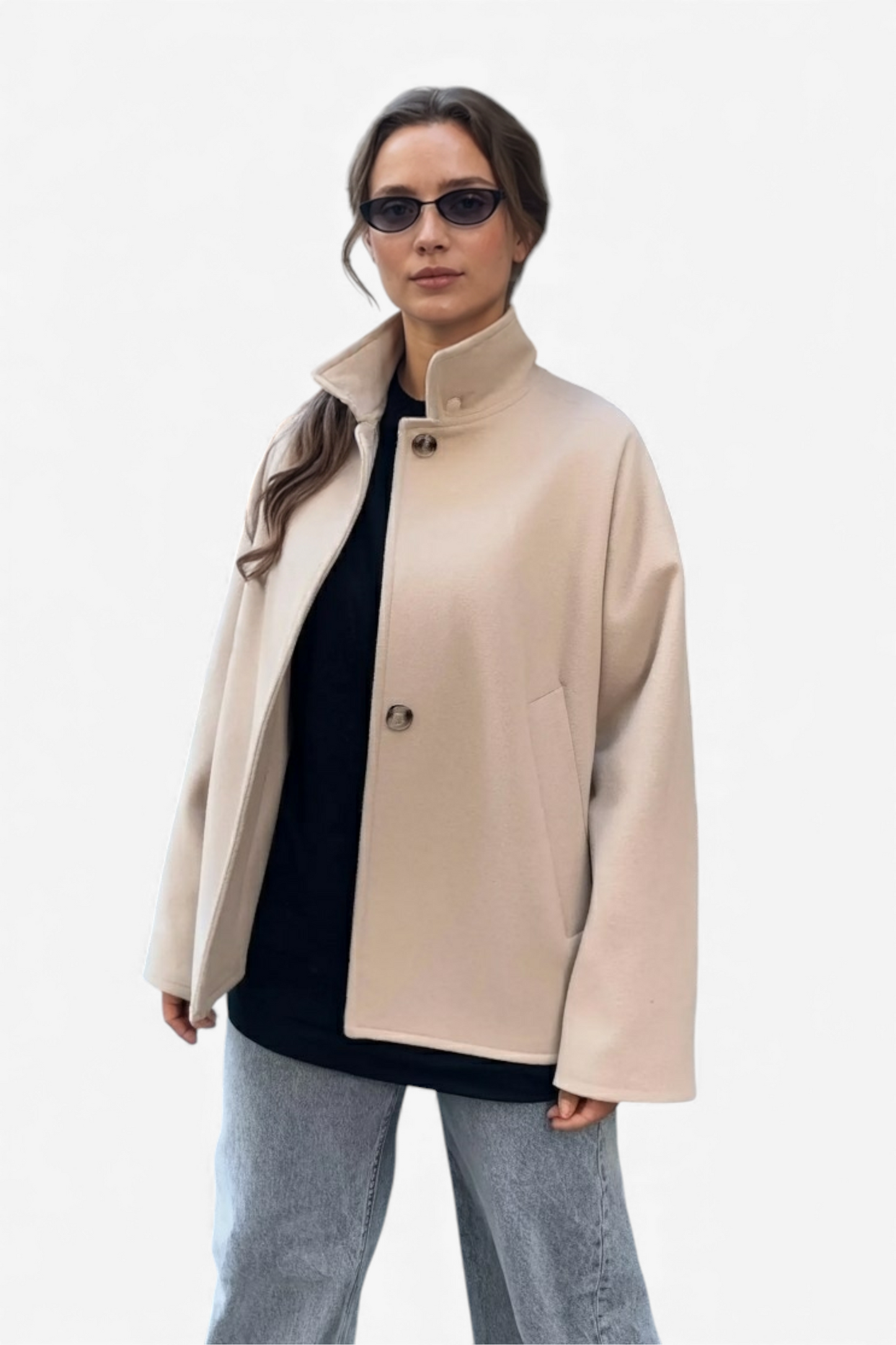 STRUKTURIRAN PLAŠČ Z VISOKIM OVRATNIKOM IN SPROŠČENO SILHUETO