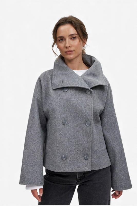 KRIŽANA JAKNA Z OVRATNIKOM ŠAL IN STRUKTURIRANO OBLIKO