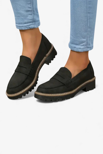 MOKASINI ZA PROSTI ČAS Z NEDRSEČIM PODPLATOM