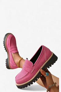 MOKASINI ZA PROSTI ČAS Z NEDRSEČIM PODPLATOM